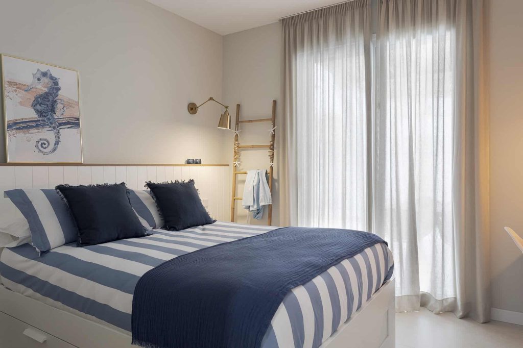 3EF4611A 349F 403B B079 ACE3F0518EAB