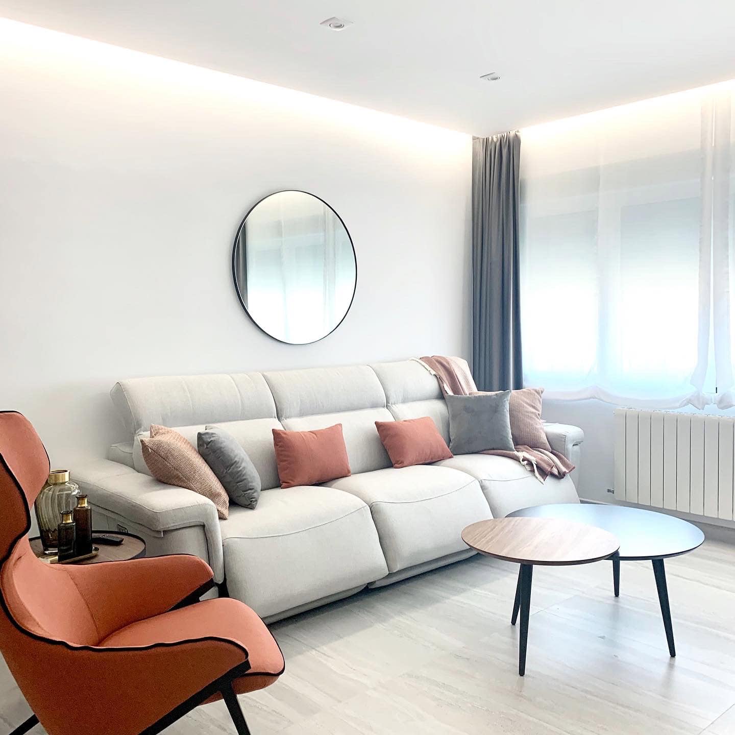 E2C1AC08 B13D 45AE AEF5 B7719E825215