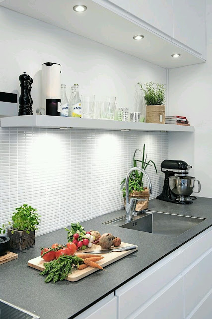 f93c78ece693b1f6c76bf051dde459b3