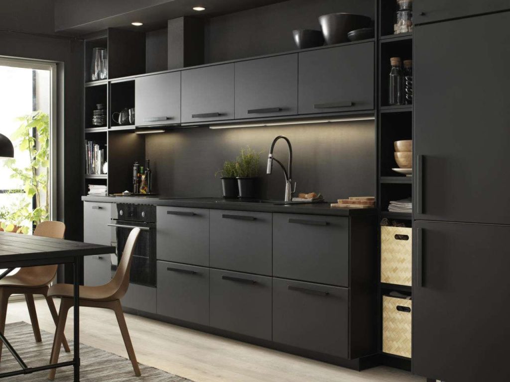 mcki04a PH144191 Instance 0 crop 4 3